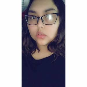 Meet your Posher, Leanne